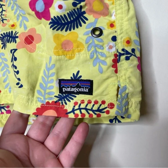 Patagonia floral shorts girl XL (14-16) women sz S - Picture 3 of 4